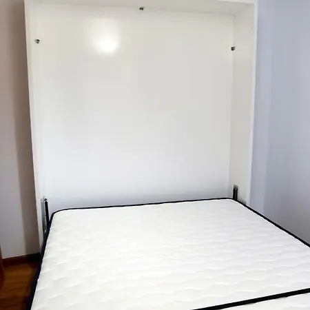 아파트 With Penthouse